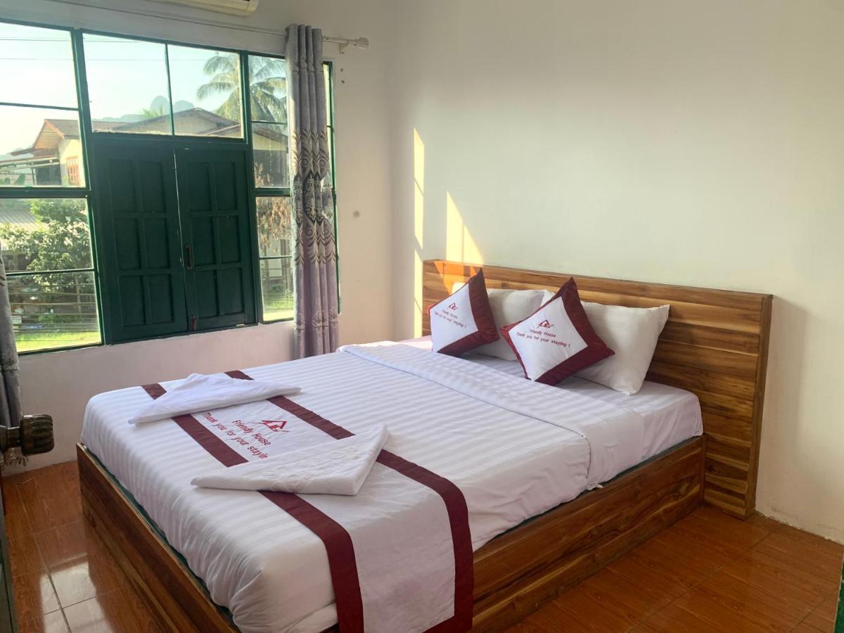Vang Vieng Lily Backpackers Hostel 外观 照片